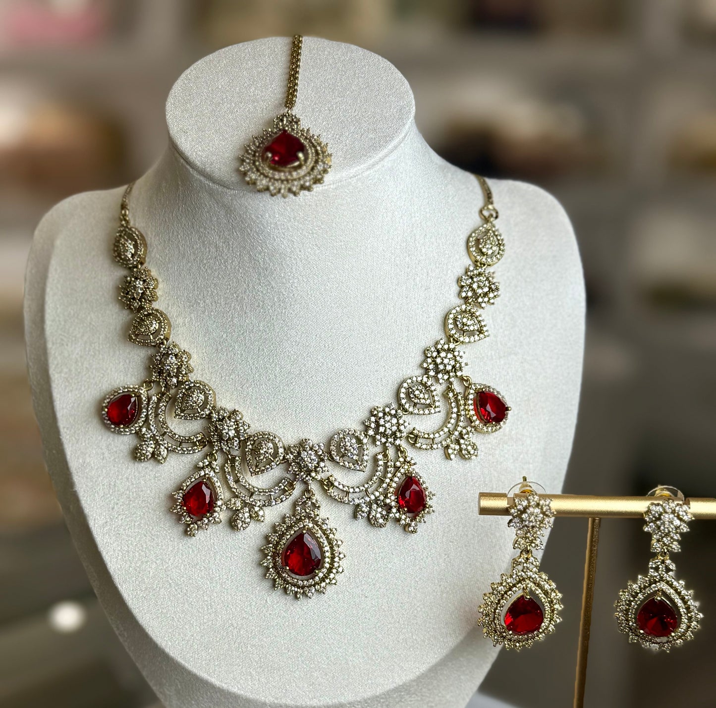 BRIDGERTON Set (Red)