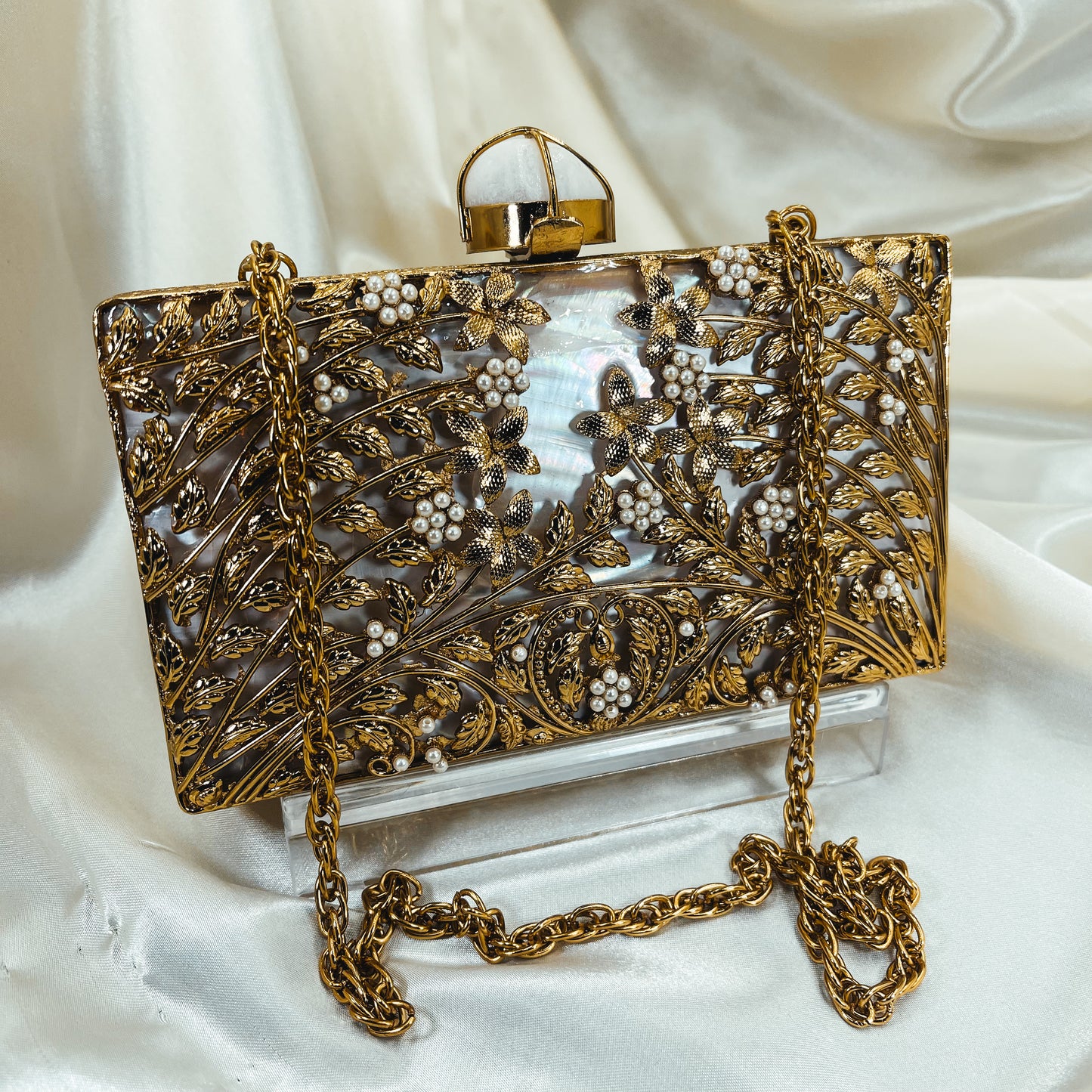 RUHANA Clutch (Gold)