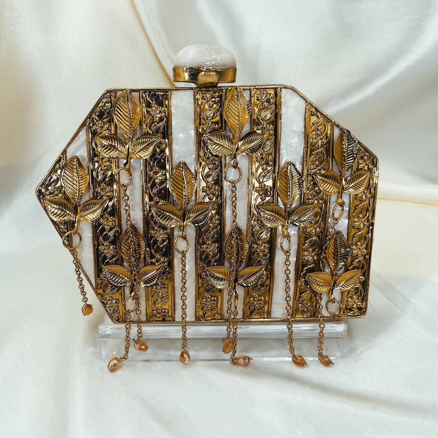 ALIYA Clutch
