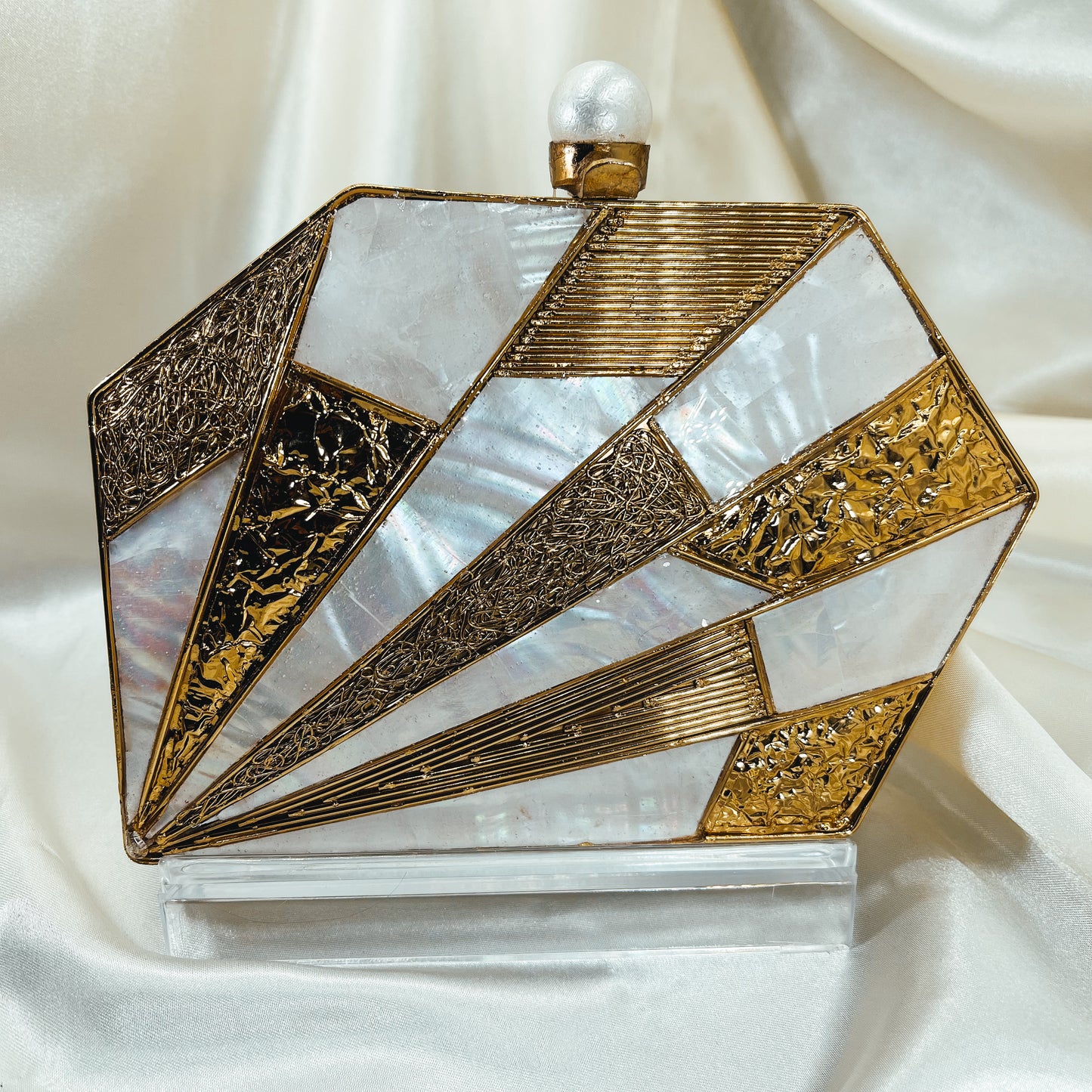 ASHLEY Clutch (Gold)