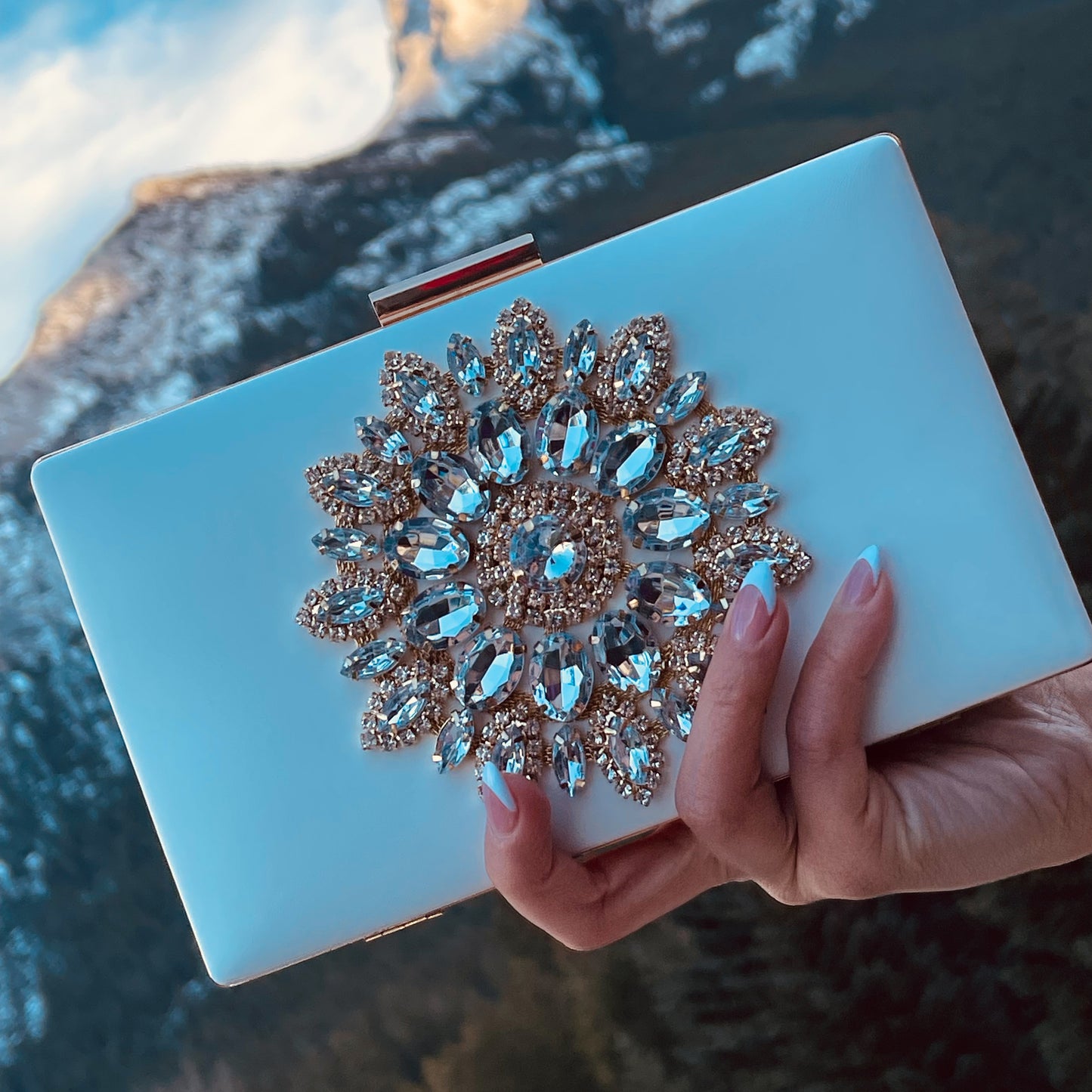 SPARKLE Clutch (White)