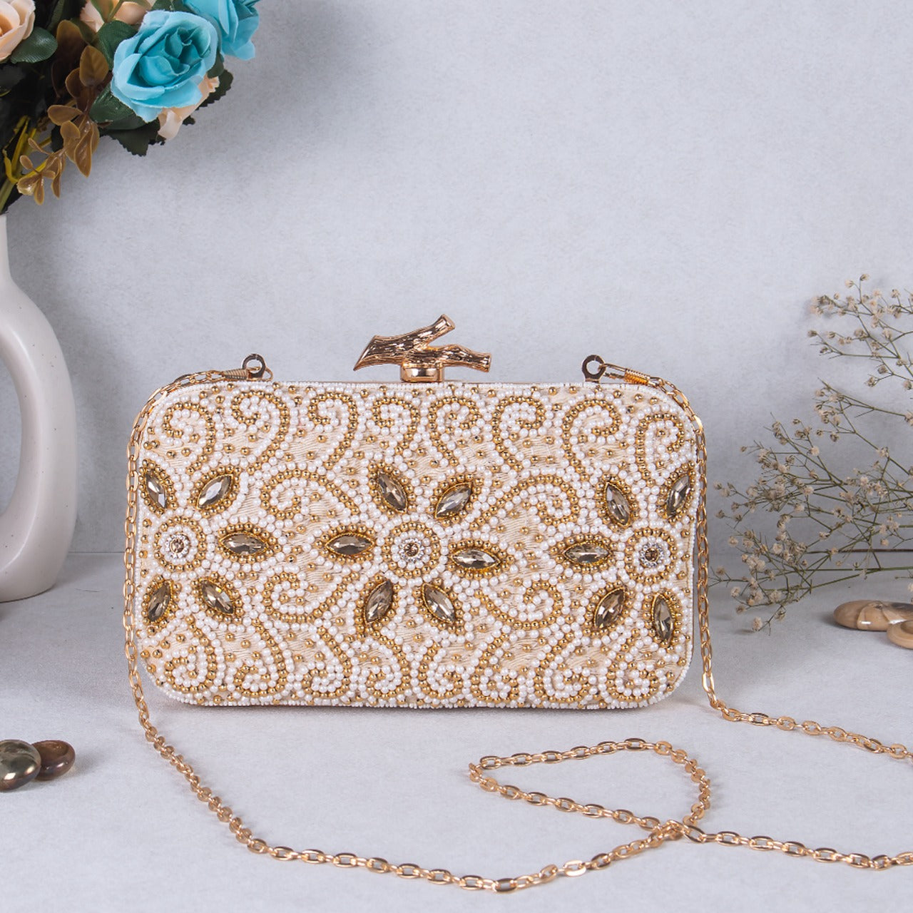 DISHA Clutch (Ivory)