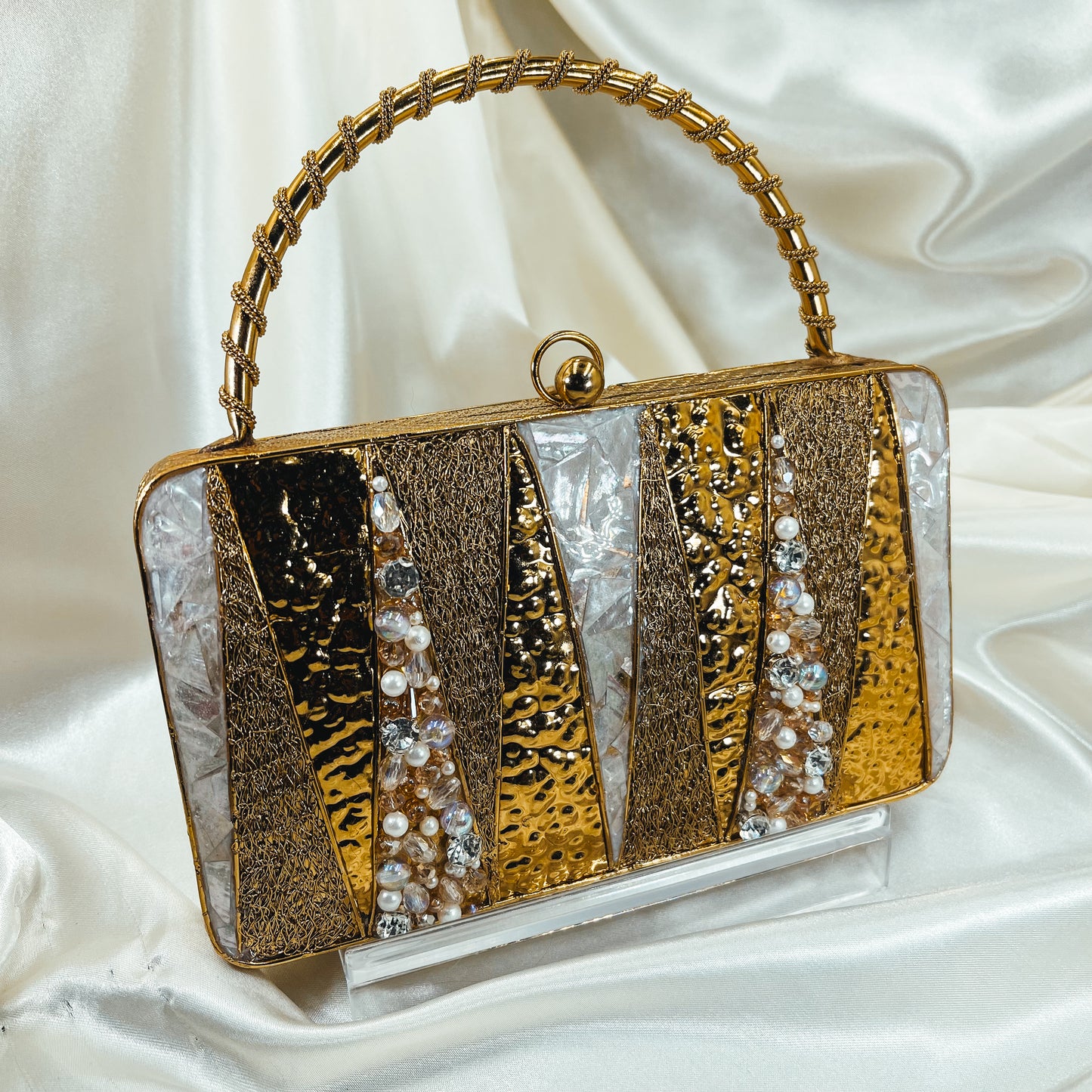 LINA Clutch (Gold)