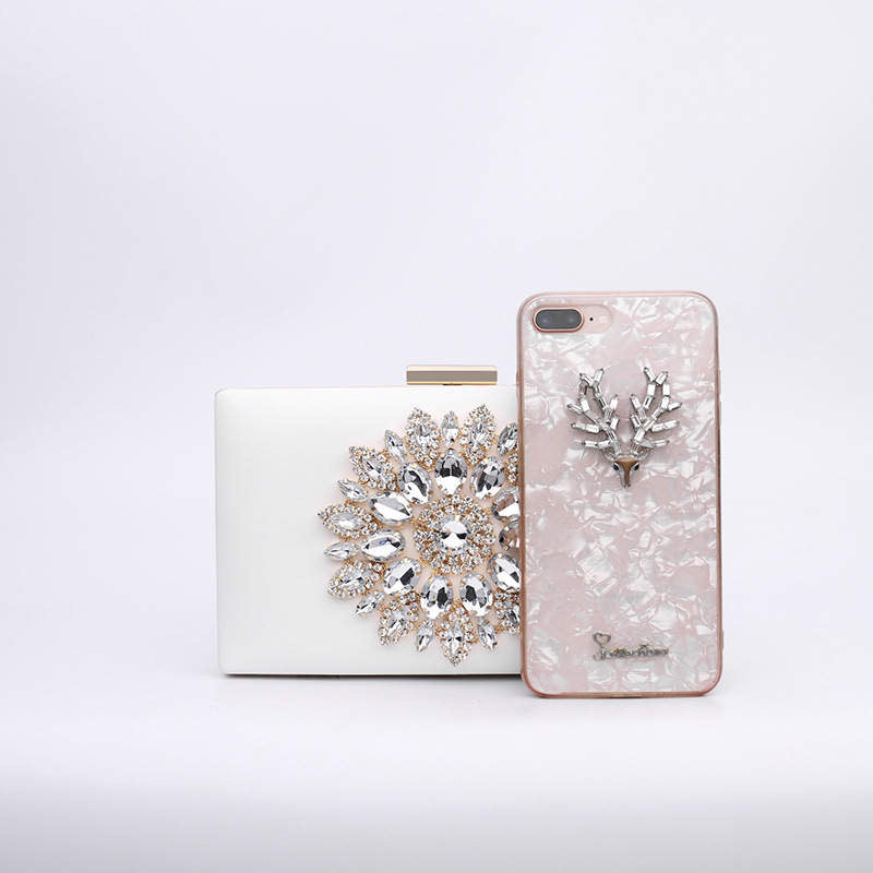 SPARKLE Clutch (White)