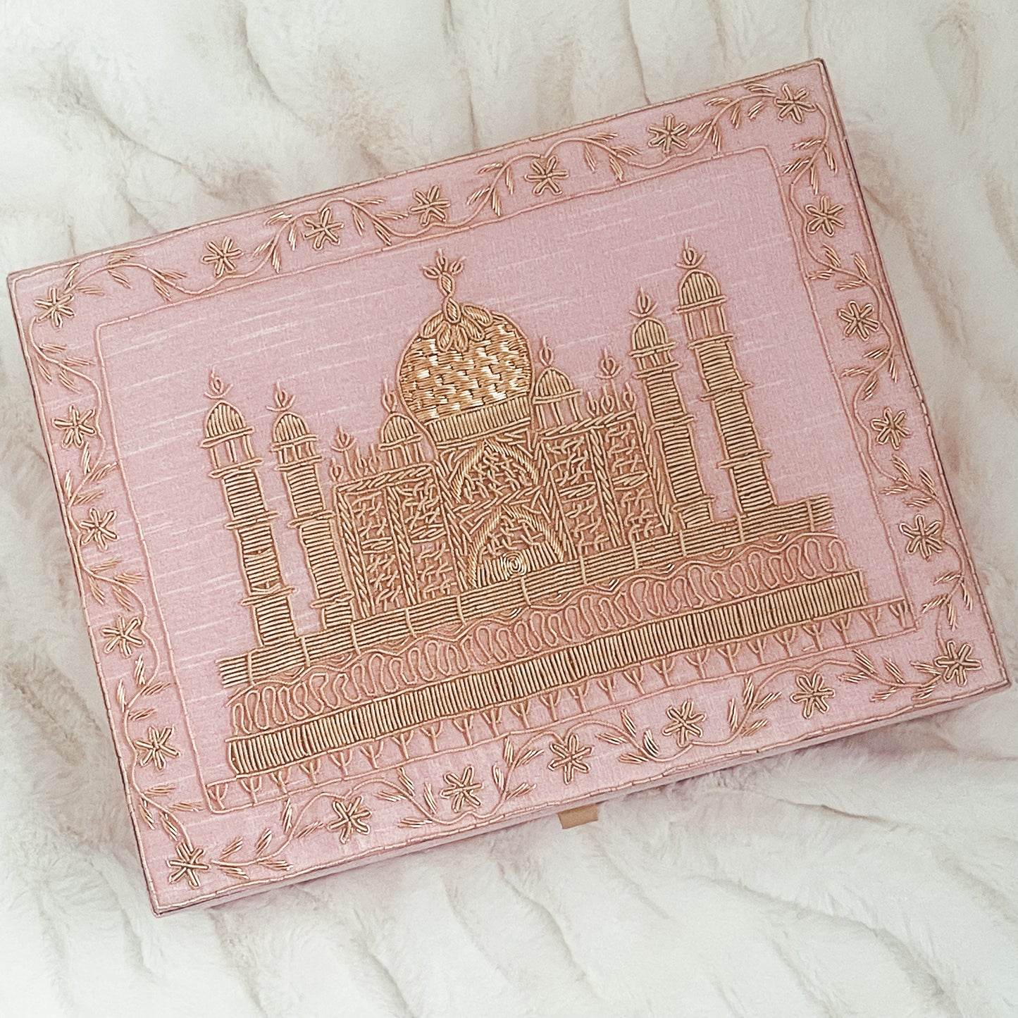 JEWELRY BOX