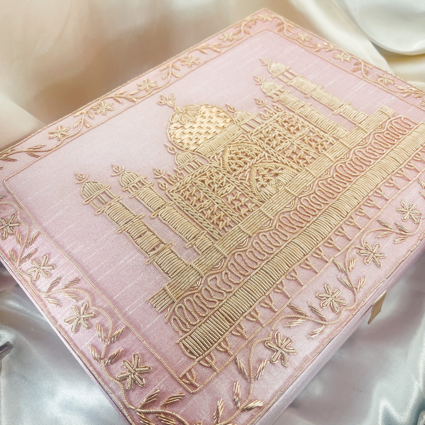 JEWELRY BOX