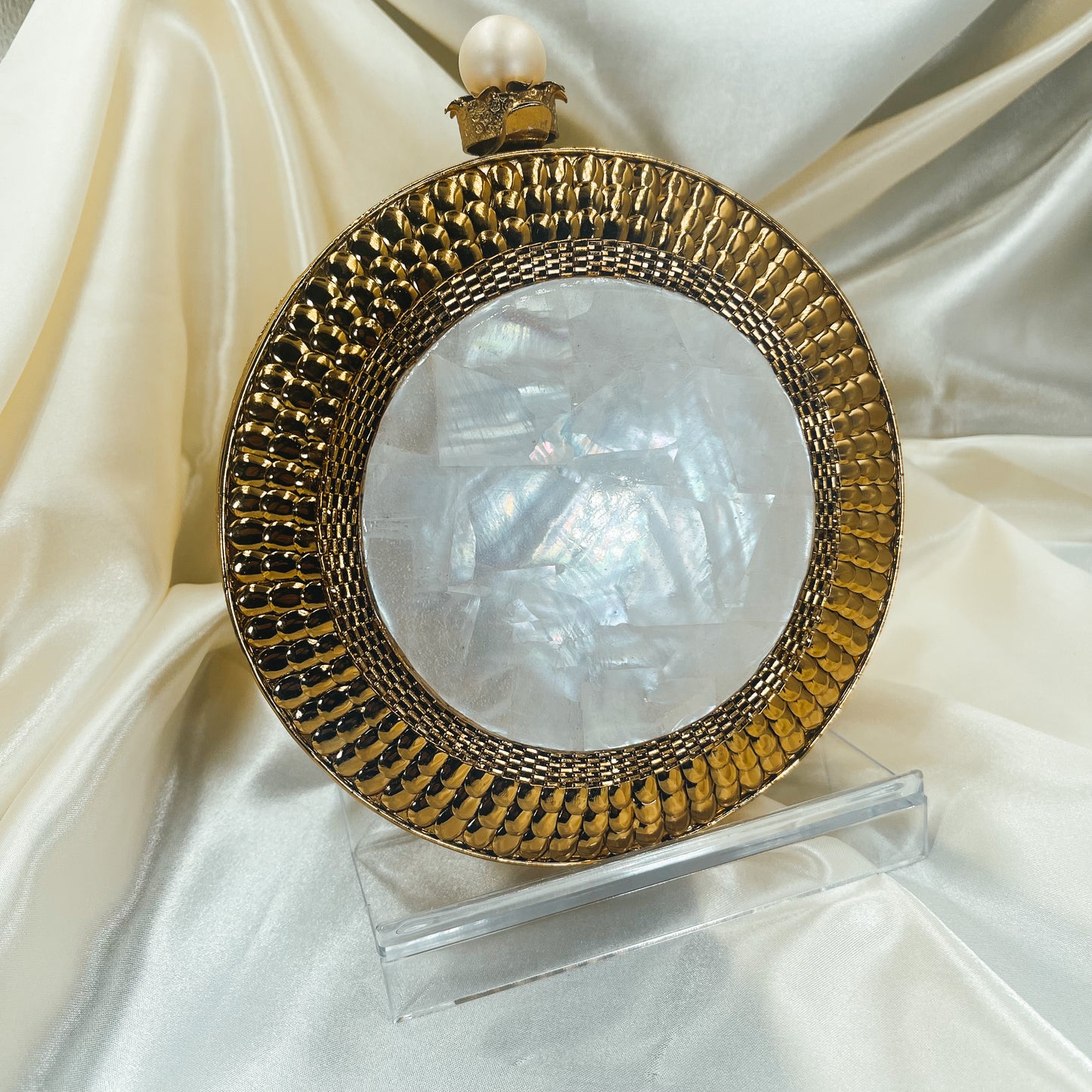 MAHA Clutch (Gold)