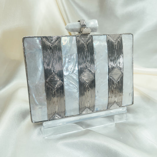 MADIHA Clutch (Silver)